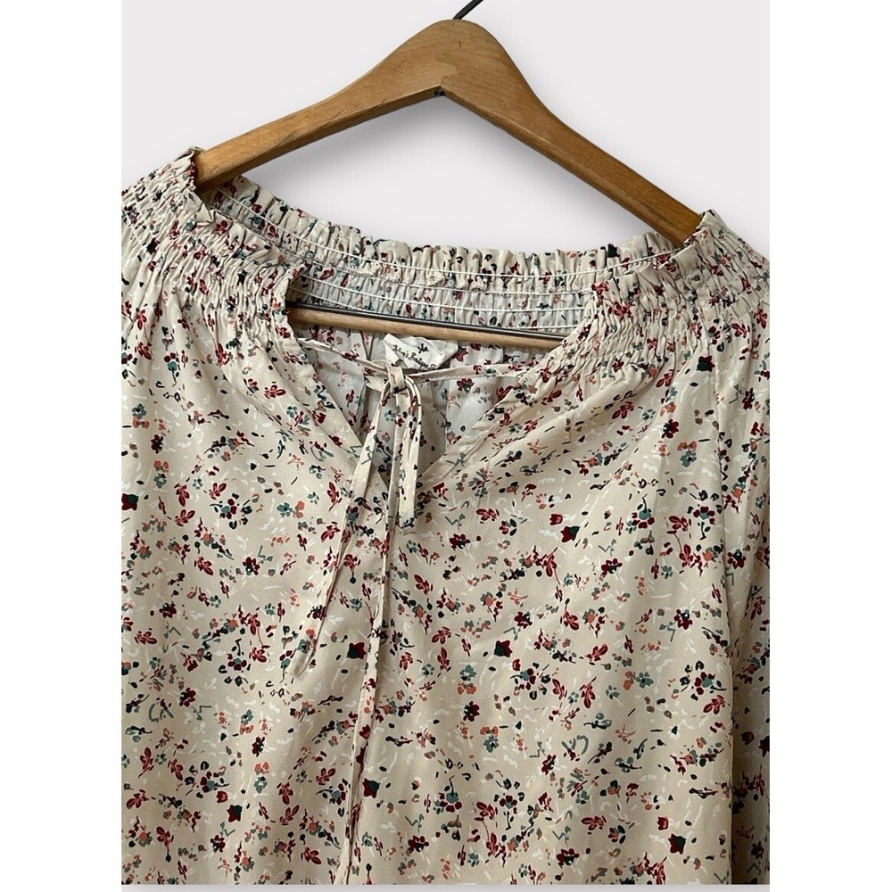 Betsey's Boutique Shop Floral  Tunic Top Cinched Neck And  Trim Size Small - Picture 4 of 8